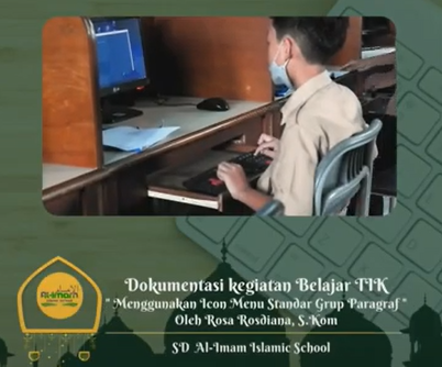 kegiatan belajar TIK SD Al-Imam Islamic School di Lab Komputer